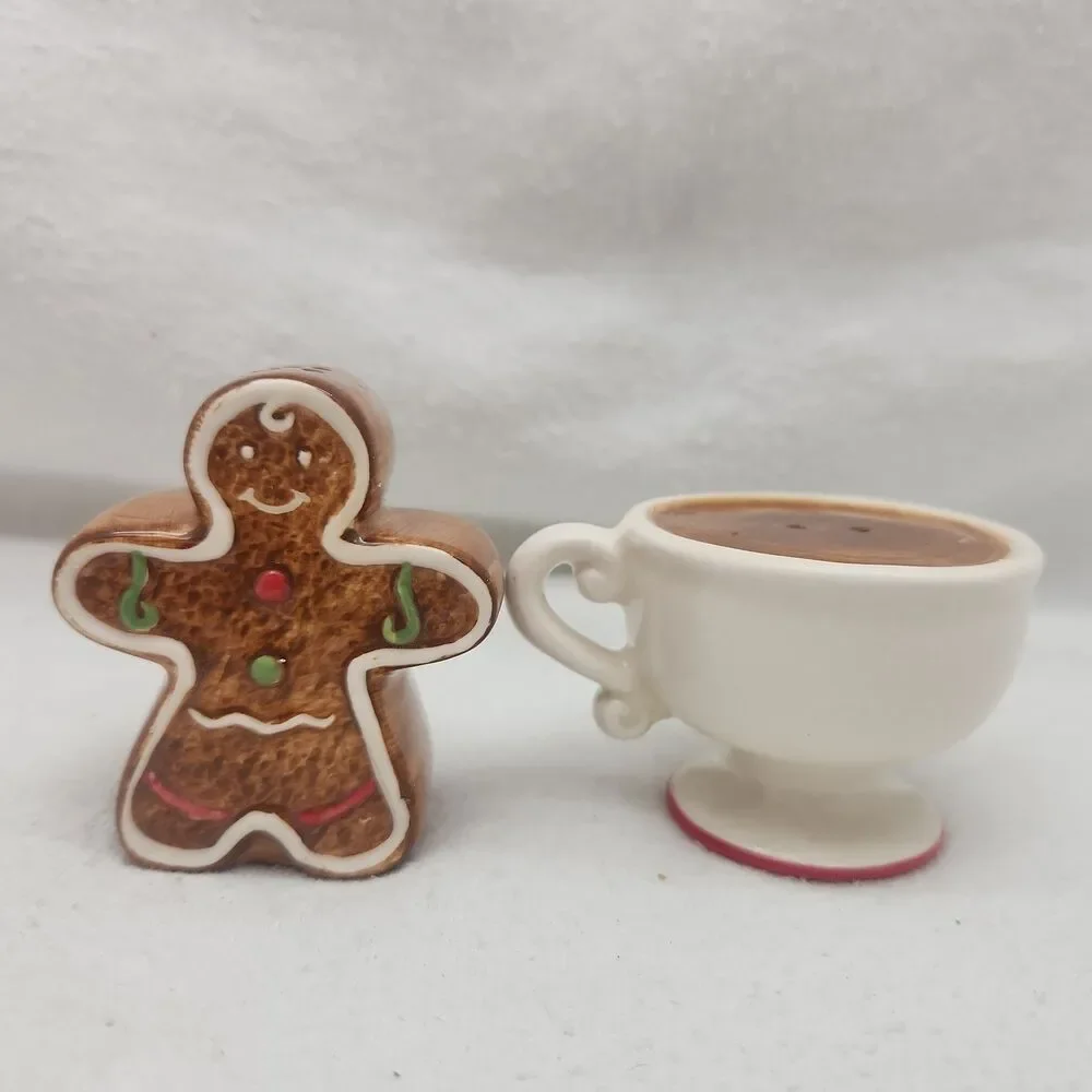 Salt & Pepper Shakers Ceramic CTW Home Collection Gingerbread Man Cup Of Coffee